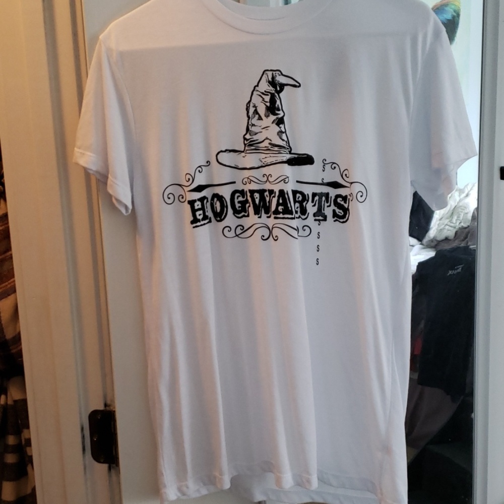 Hogwarts tshirt